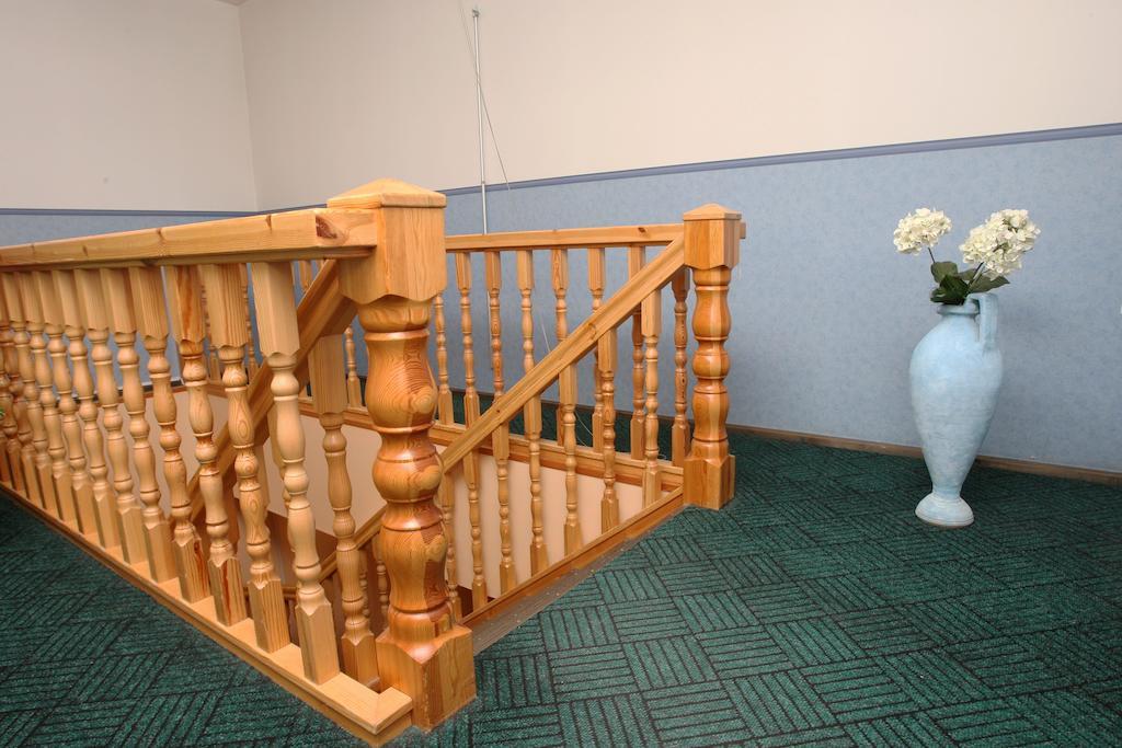 Katariina Guesthouse Rakvere Ngoại thất bức ảnh