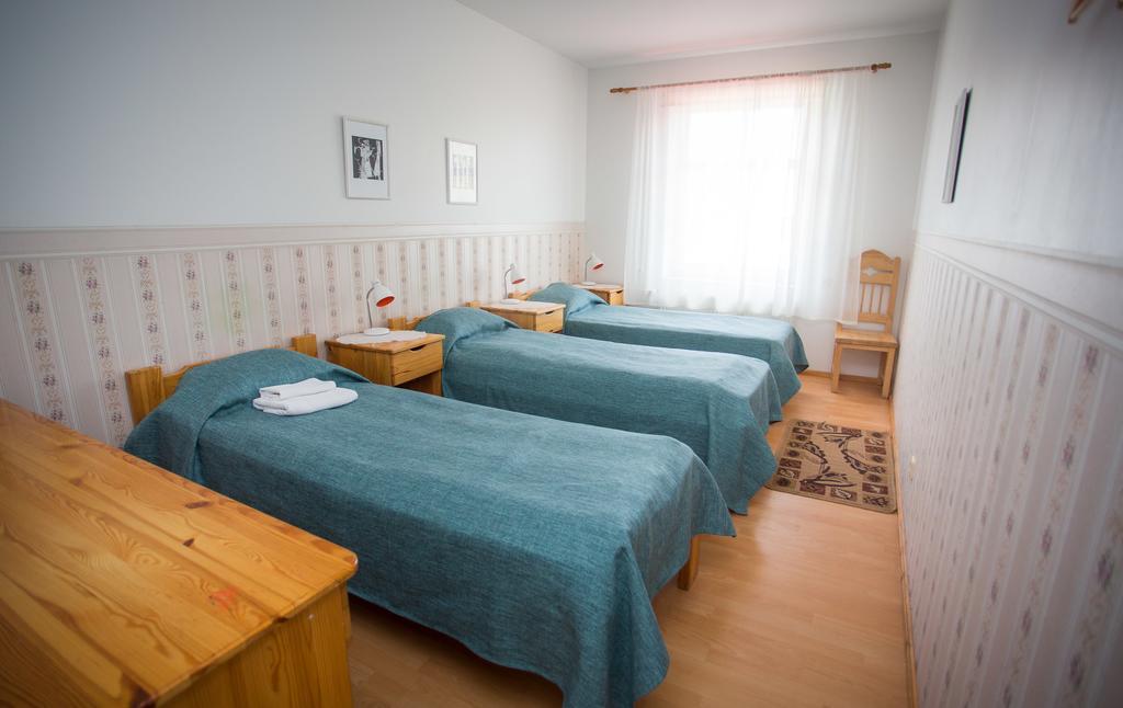 Katariina Guesthouse Rakvere Ngoại thất bức ảnh