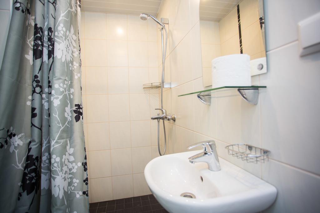 Katariina Guesthouse Rakvere Ngoại thất bức ảnh
