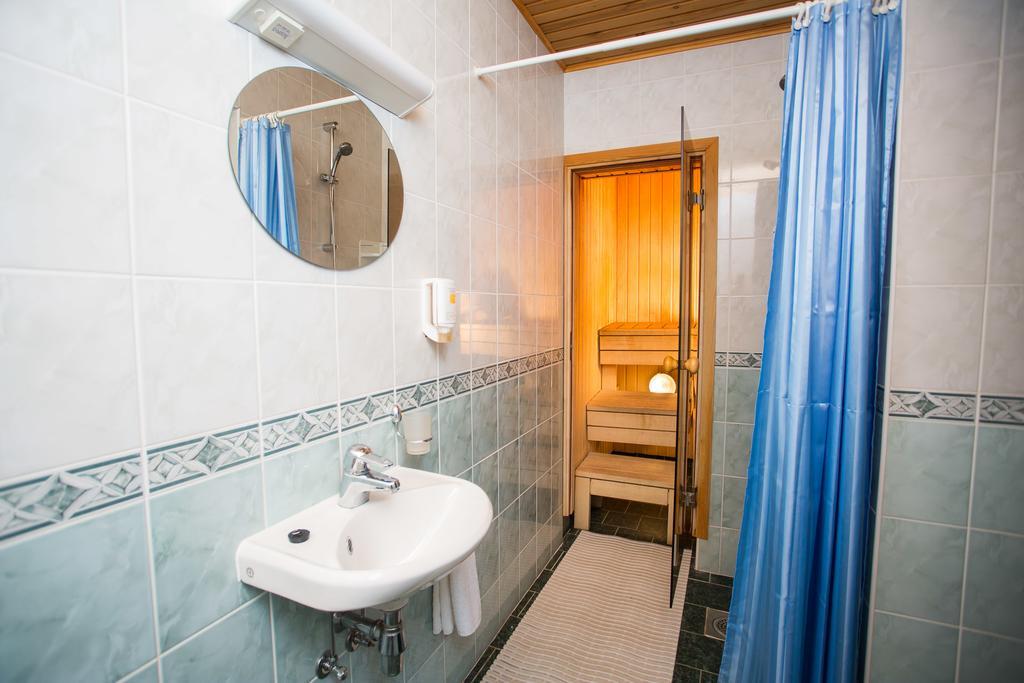 Katariina Guesthouse Rakvere Ngoại thất bức ảnh
