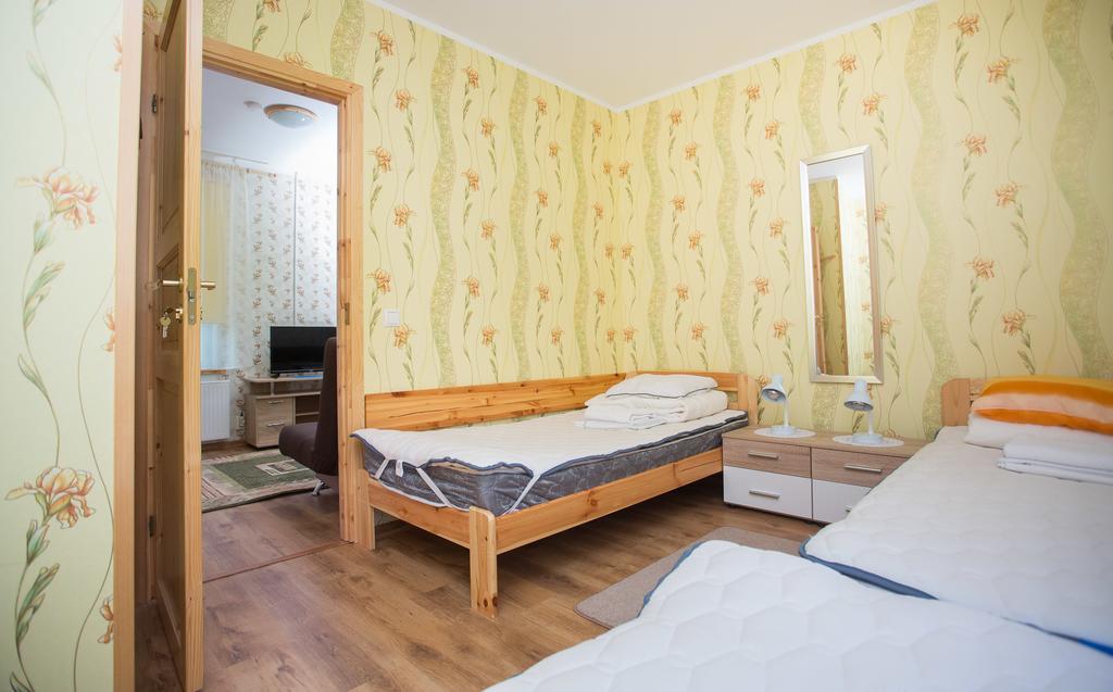 Katariina Guesthouse Rakvere Ngoại thất bức ảnh