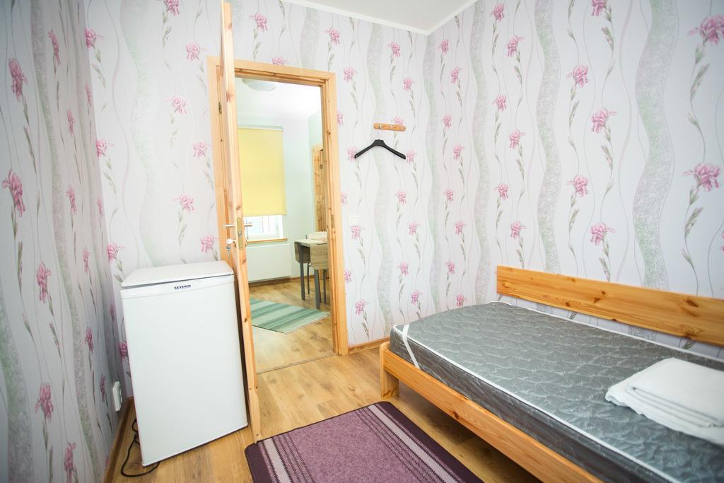 Katariina Guesthouse Rakvere Ngoại thất bức ảnh