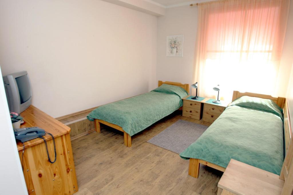 Katariina Guesthouse Rakvere Phòng bức ảnh